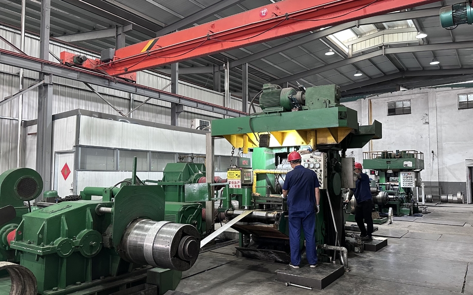 Danyang Kaixin Alloy Material Co., Ltd. línea de producción del fabricante